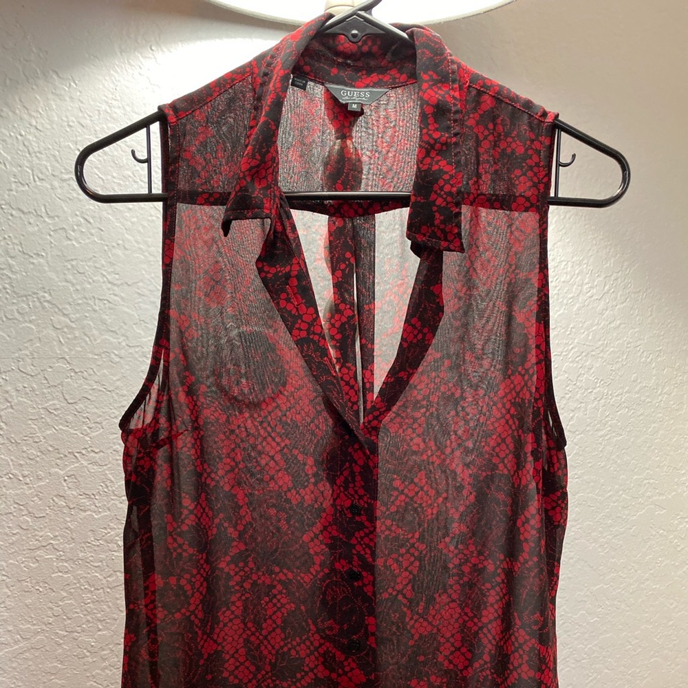 GUESS button down top
